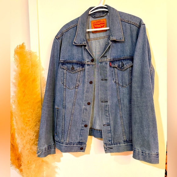 Vintage Levis Jean Jacket - Picture 1 of 4